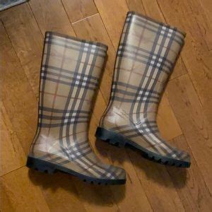 do burberry boots run small|More.